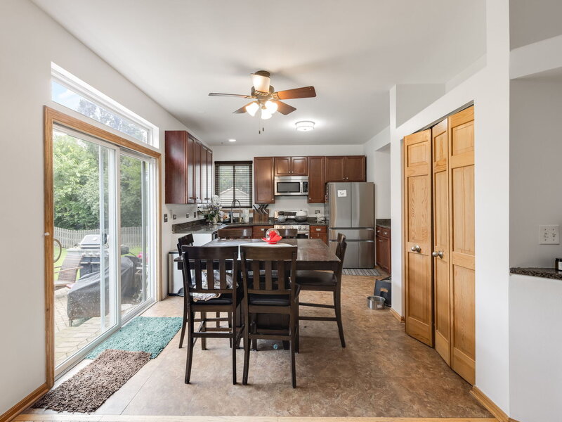 2607 W Westwood Court Carpentersville IL 60110