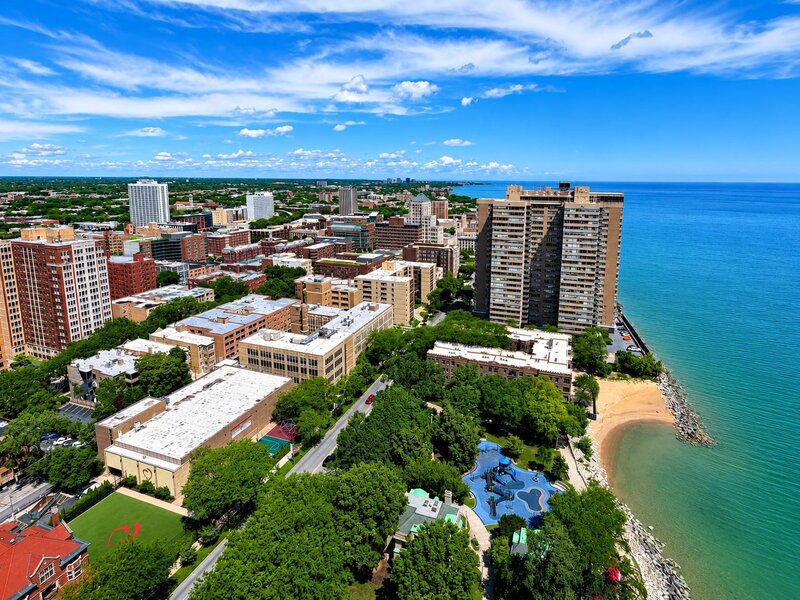 6301 N Sheridan Road Chicago IL 60660