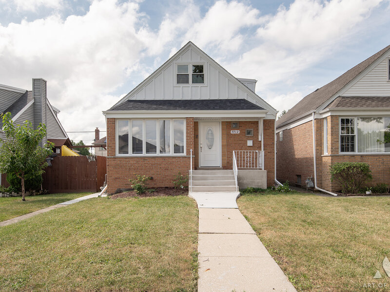 7712 Nagle Avenue Burbank IL 60459