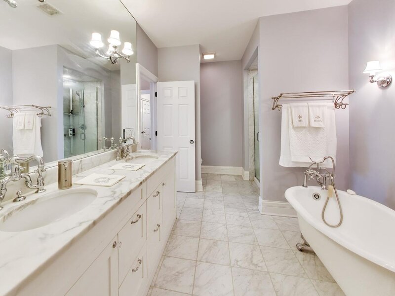 1865 Admiral Court Glenview IL 60026