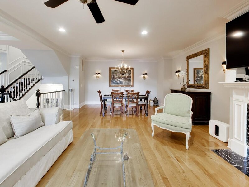 1865 Admiral Court Glenview IL 60026