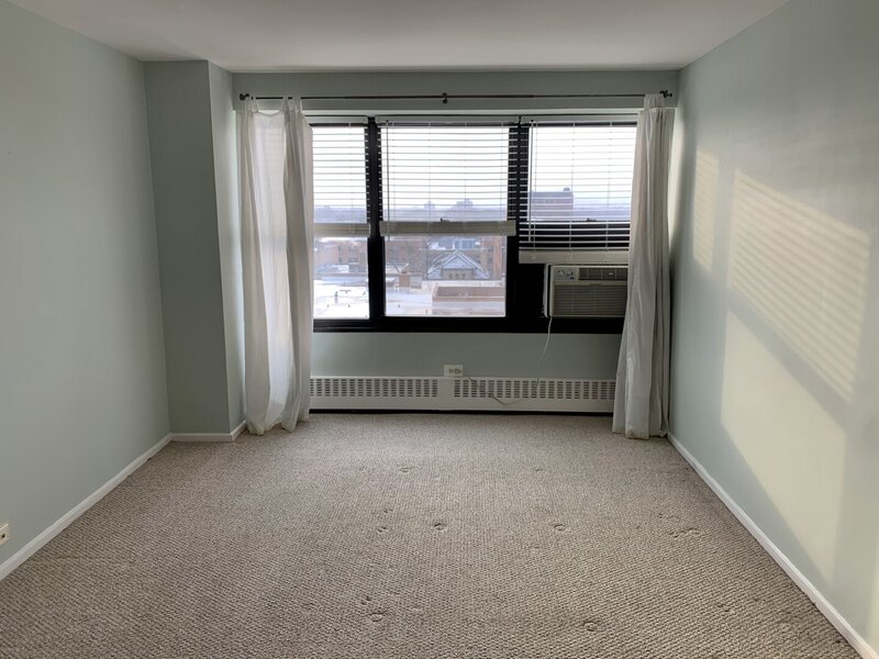 6030 N Sheridan Road Chicago IL 60660