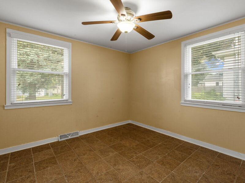939 N Sleight Street Naperville IL 60563