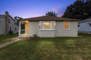 Photo of 939 N Sleight Street Naperville IL 60563