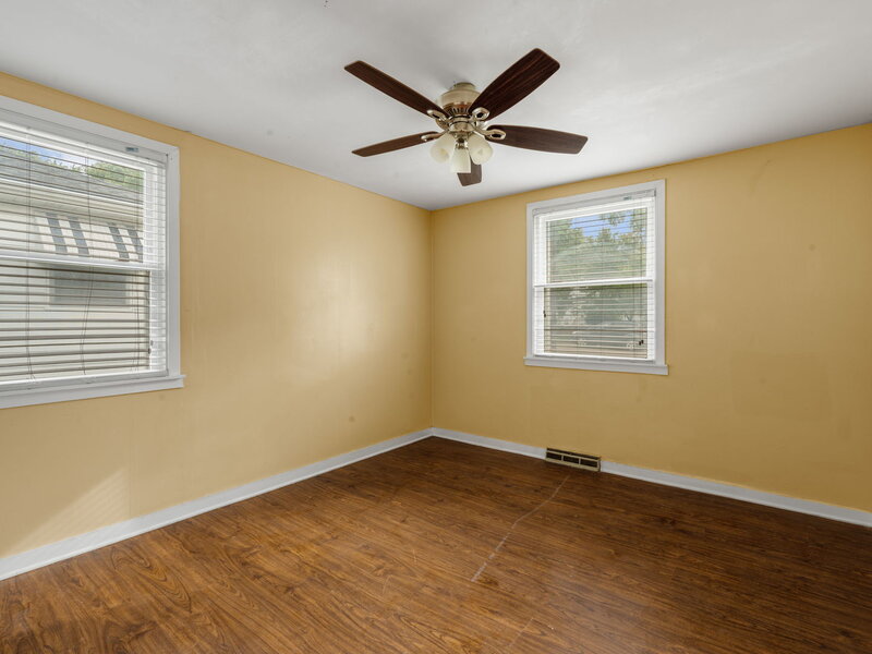 939 N Sleight Street Naperville IL 60563