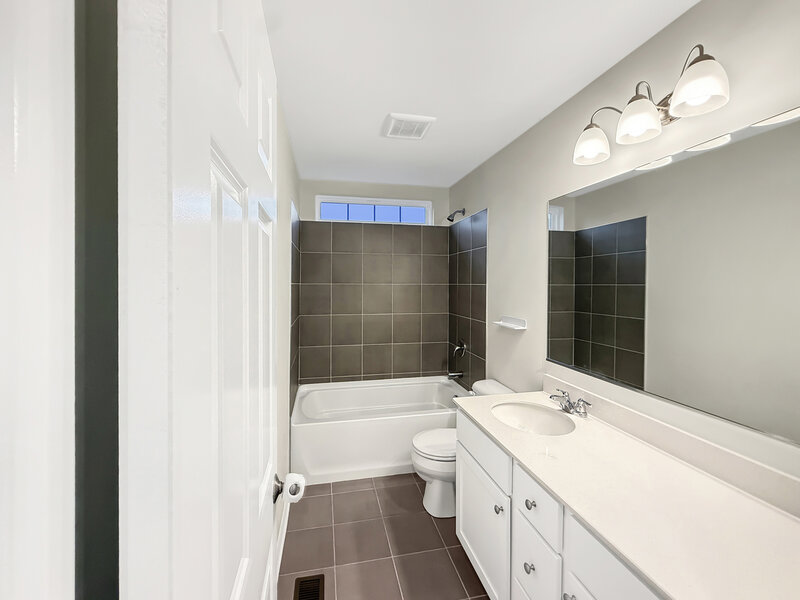 1582 Albany Street Grayslake IL 60030