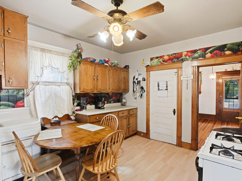 702 North Avenue Waukegan IL 60085