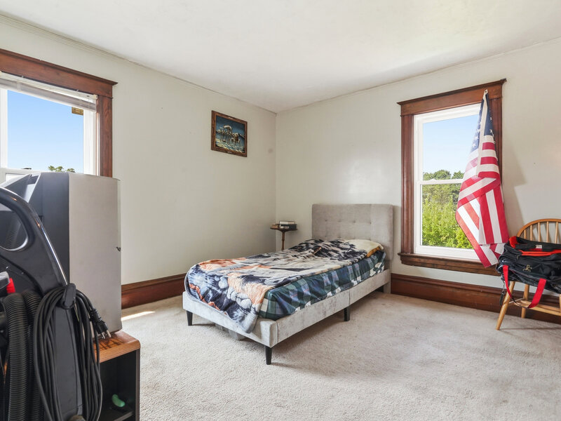 702 North Avenue Waukegan IL 60085