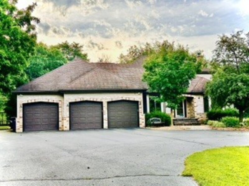 26165 N Greenbriar Court Lake Barrington IL 60084