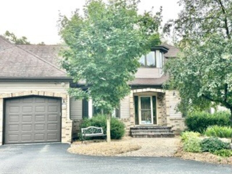 26165 N Greenbriar Court Lake Barrington IL 60084
