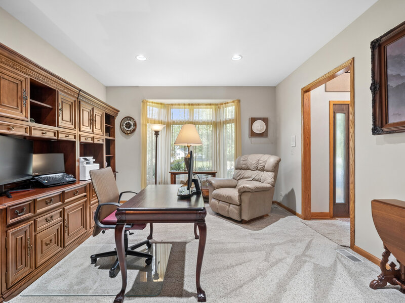 26165 N Greenbriar Court Lake Barrington IL 60084