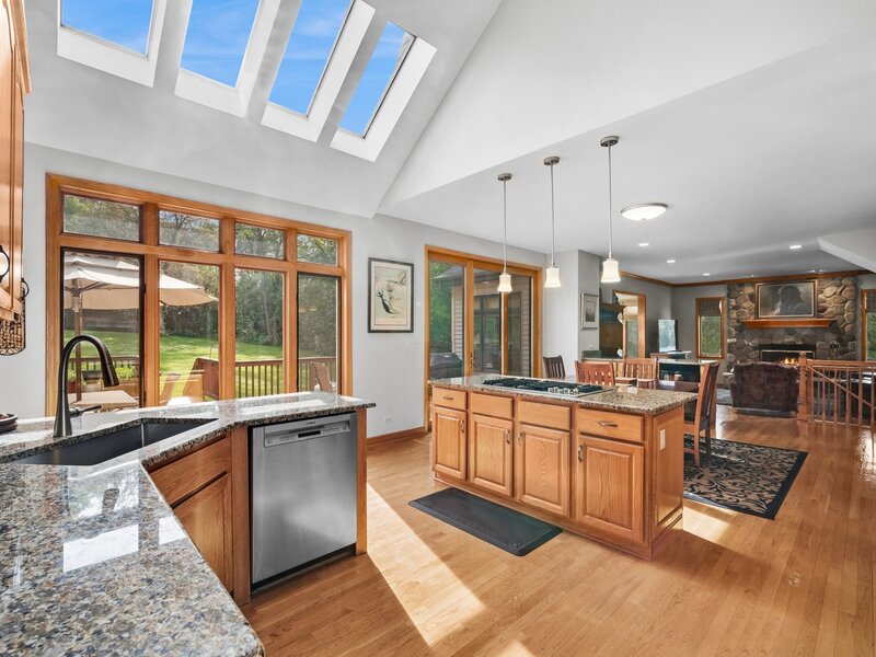 26165 N Greenbriar Court Lake Barrington IL 60084