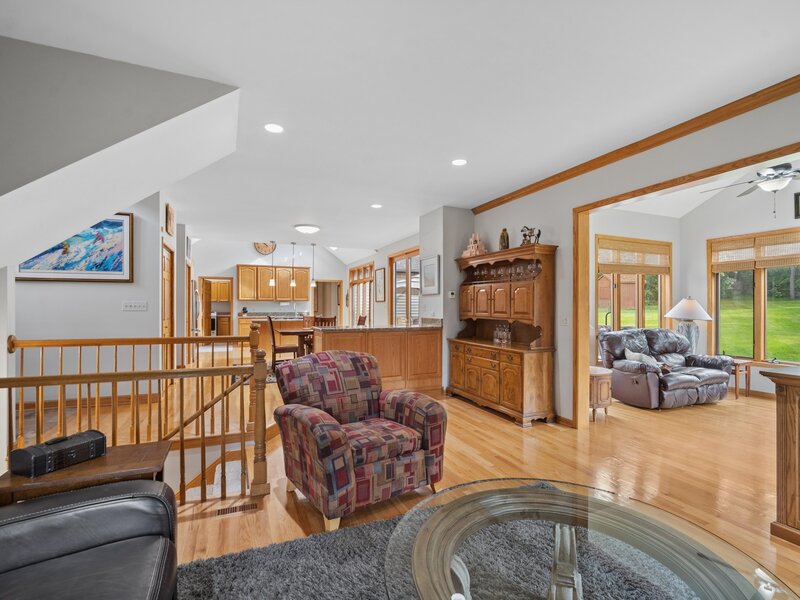 26165 N Greenbriar Court Lake Barrington IL 60084