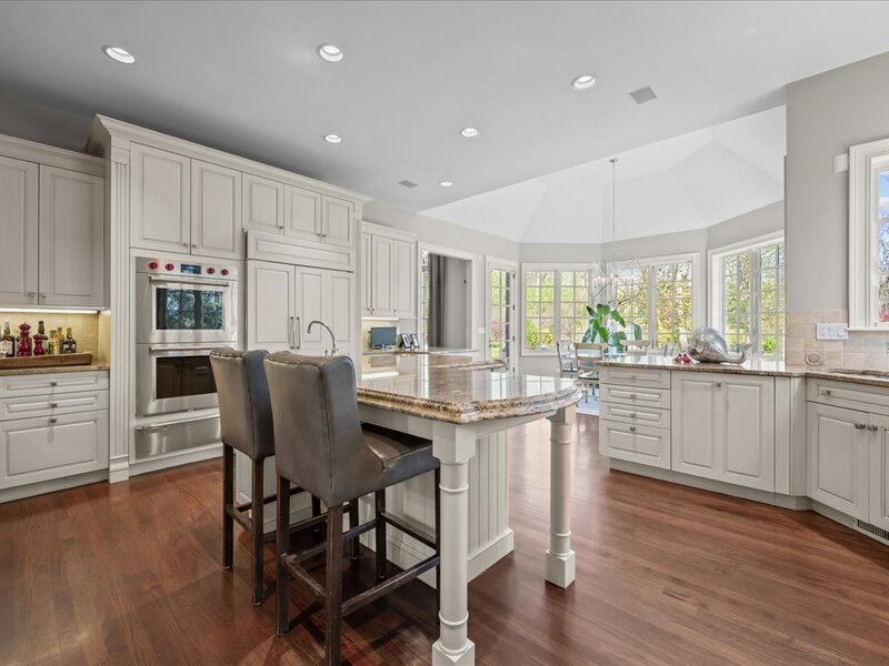 1970 Windridge Drive Lake Forest IL 60045