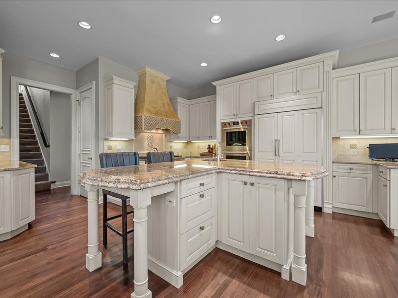 1970 Windridge Drive Lake Forest IL 60045