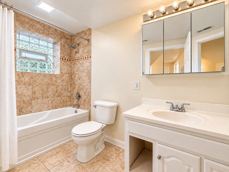 1229 N Austin Boulevard Chicago IL 60651