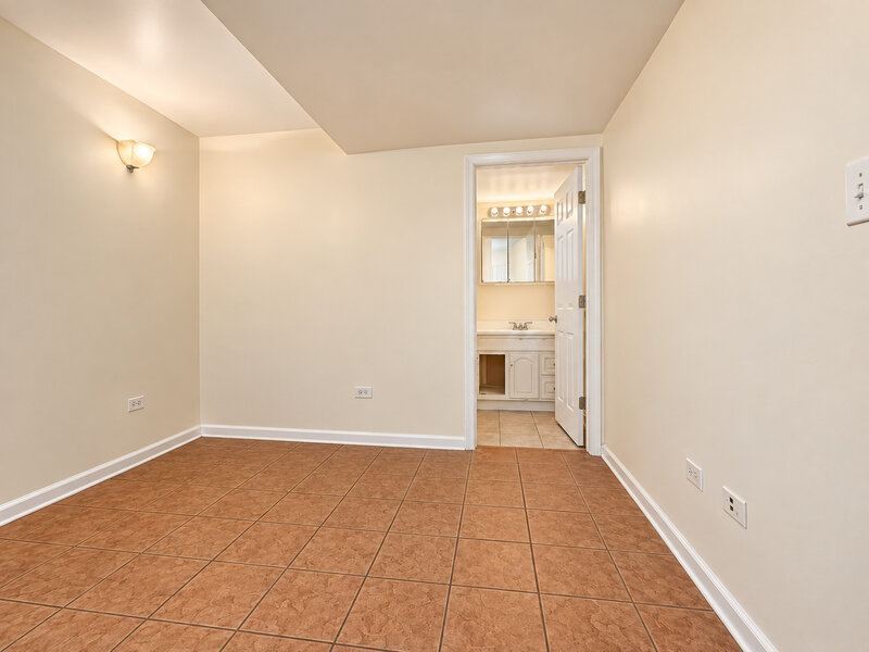 1229 N Austin Boulevard Chicago IL 60651