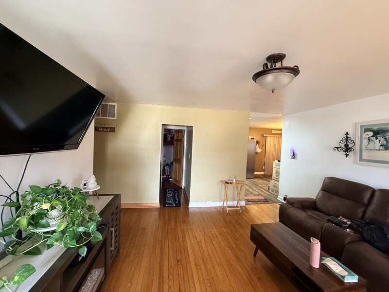 525 Laurel Avenue Romeoville IL 60446