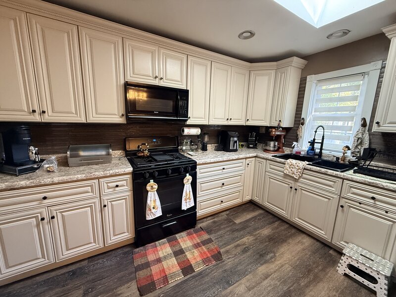 525 Laurel Avenue Romeoville IL 60446