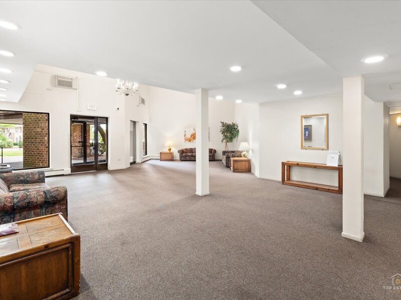 1500 Robin Circle Hoffman Estates IL 60169