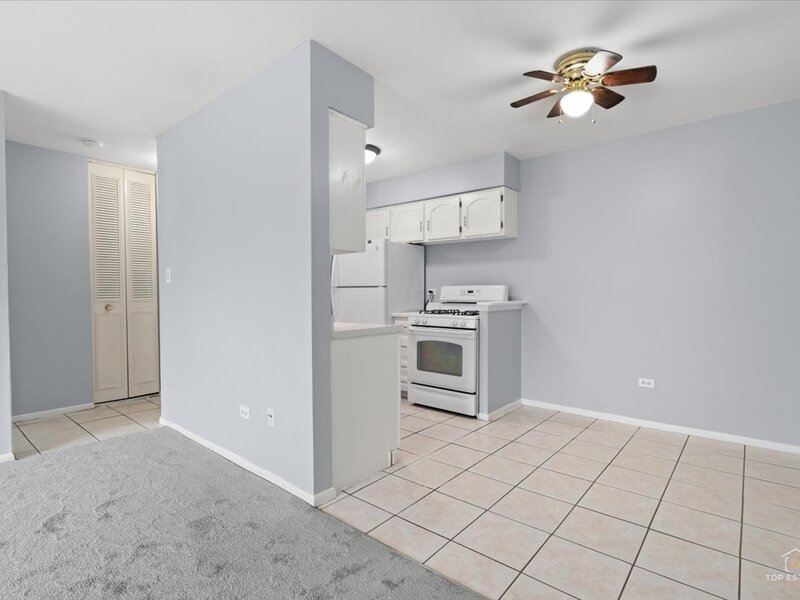 1500 Robin Circle Hoffman Estates IL 60169