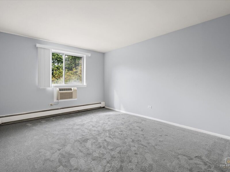 1500 Robin Circle Hoffman Estates IL 60169