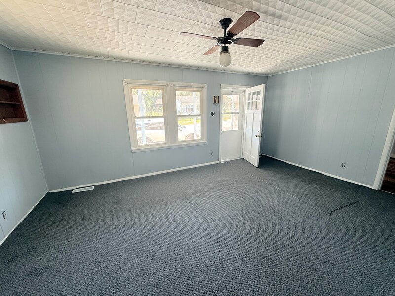 6 C Lane Herrin IL 62948