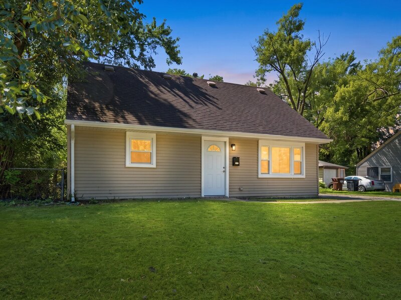 9 Arrowhead Court Park Forest IL 60466