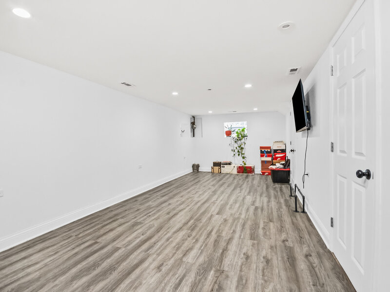 8915 S Racine Avenue Chicago IL 60620