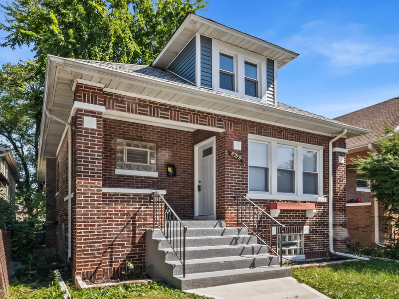 8915 S Racine Avenue Chicago IL 60620