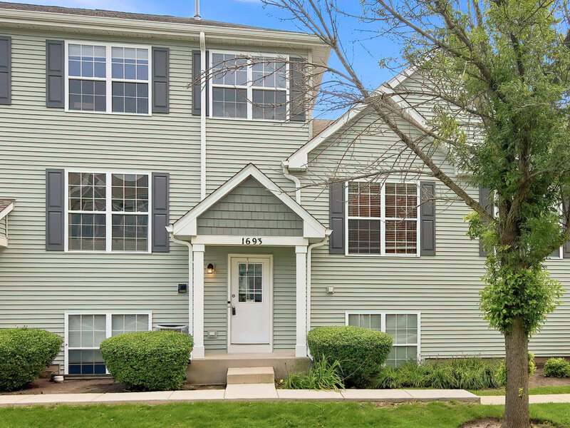 1693 W Turtle Creek Lane Round Lake IL 60073