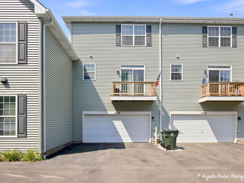 1693 W Turtle Creek Lane Round Lake IL 60073