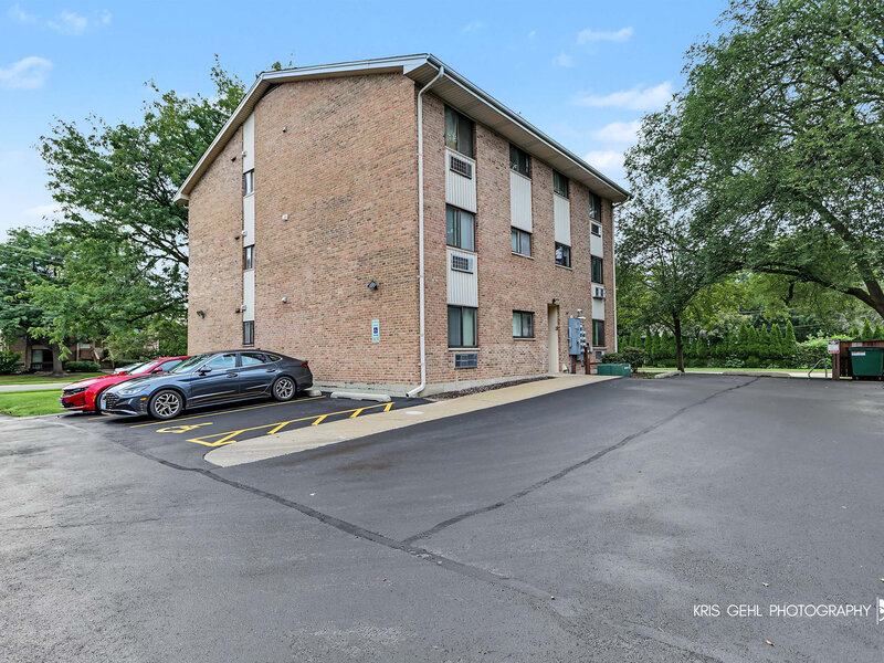271 12th Street Wheeling IL 60090
