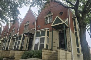 Photo of 4611 S Lake Park Avenue Chicago IL 60653