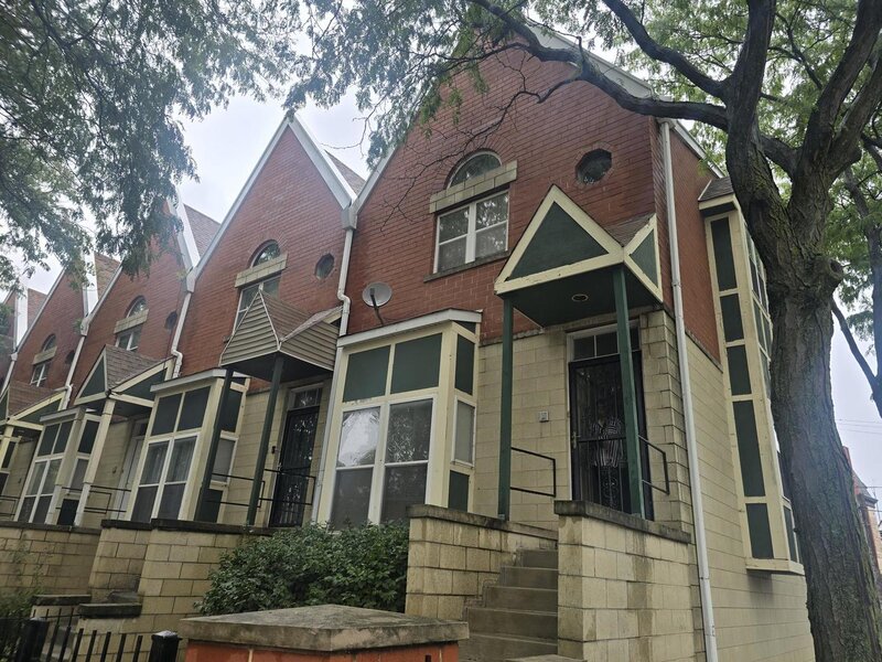 4611 S Lake Park Avenue Chicago IL 60653