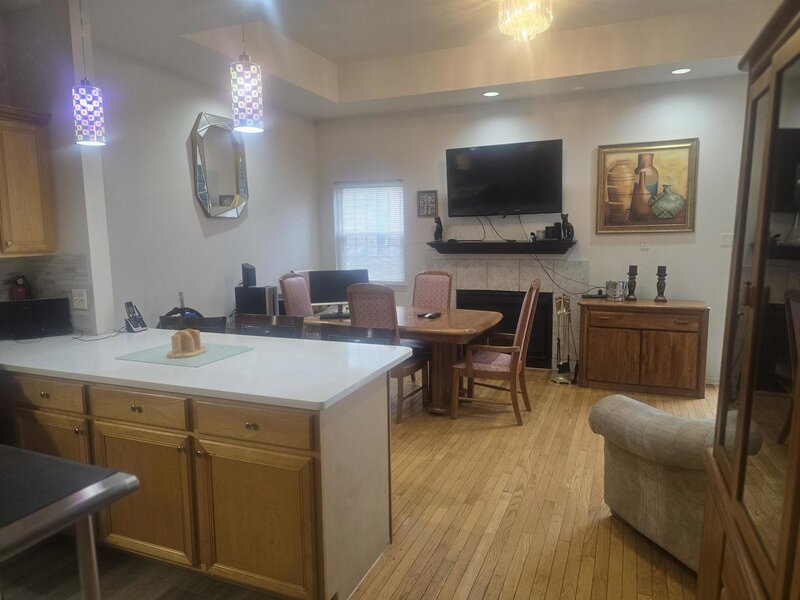 4611 S Lake Park Avenue Chicago IL 60653