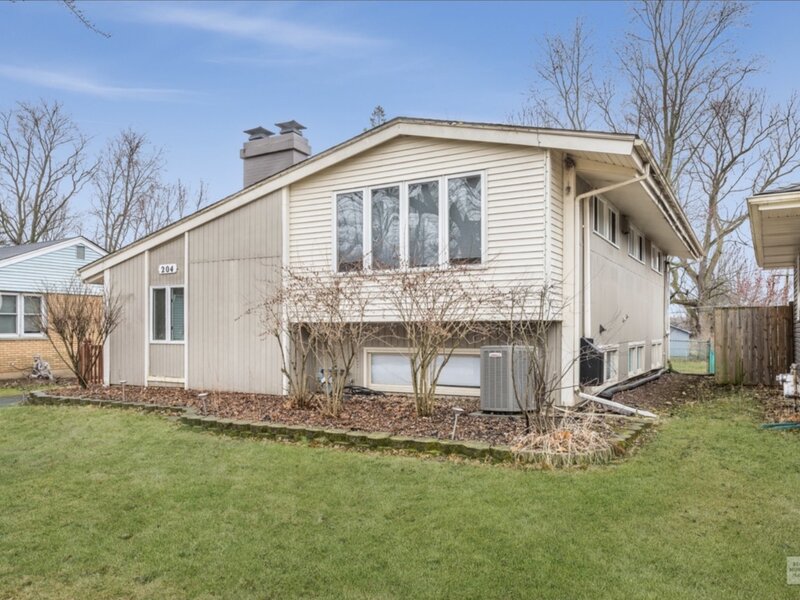 204 Anna Street North Aurora IL 60542