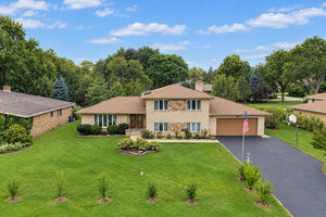 Photo of 1428 Roslyn Road Schaumburg IL 60193