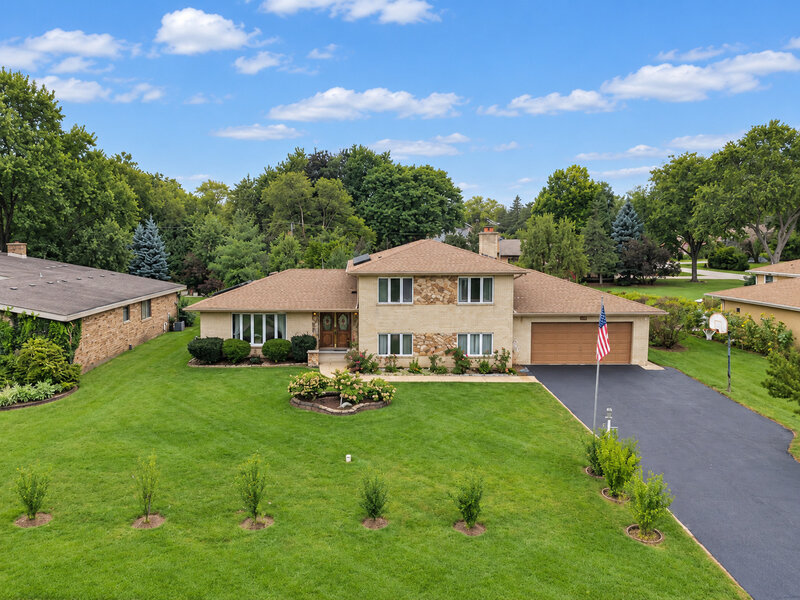 1428 Roslyn Road Schaumburg IL 60193