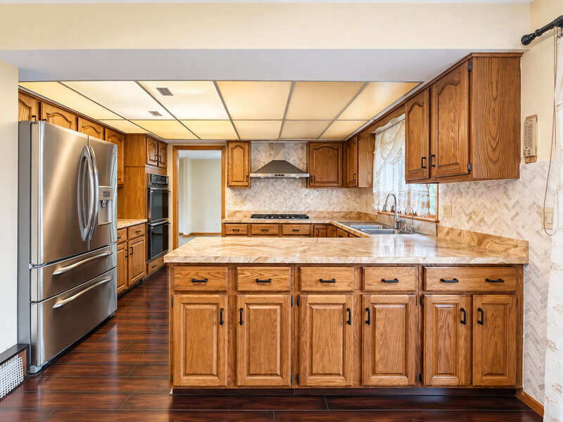 1428 Roslyn Road Schaumburg IL 60193
