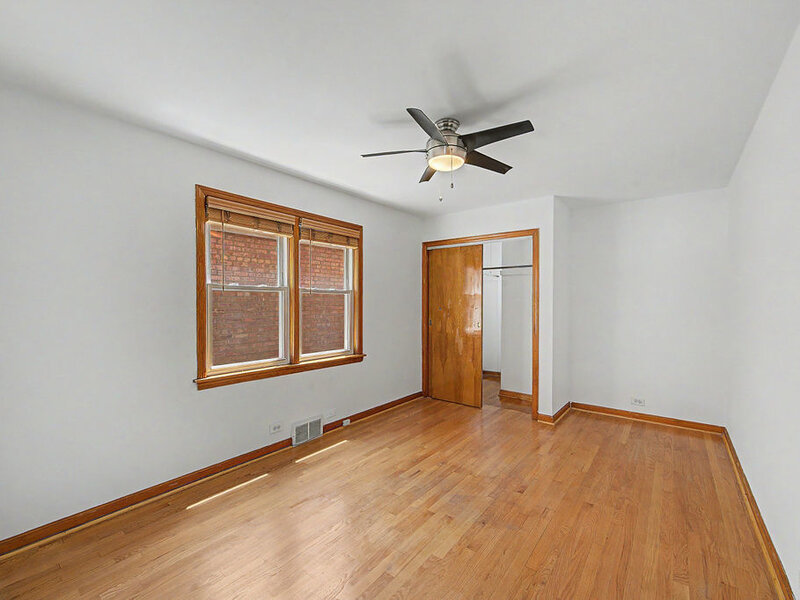 11011 S Avenue L Chicago IL 60617