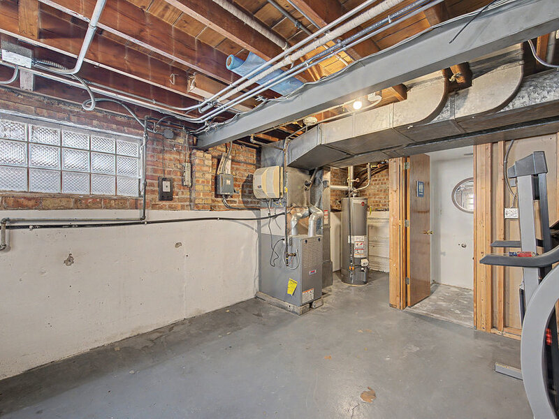 11011 S Avenue L Chicago IL 60617