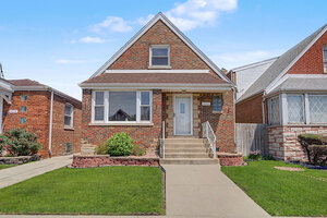 Photo of 11011 S Avenue L Chicago IL 60617