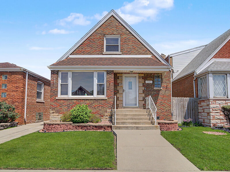 11011 S Avenue L Chicago IL 60617