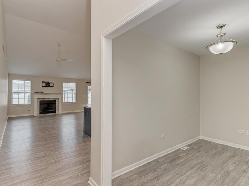 1993 Eagle Drive Morris IL 60450