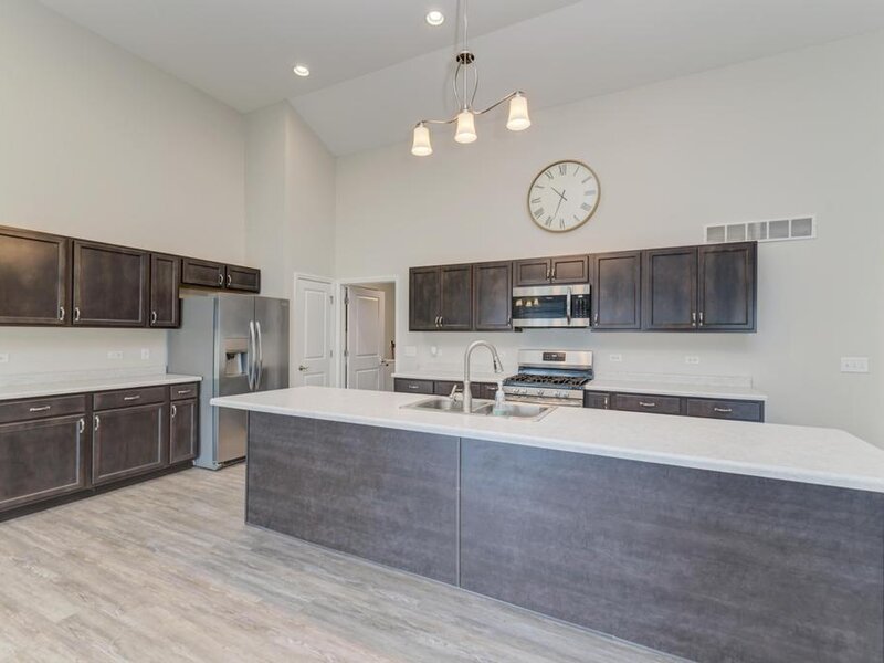 1993 Eagle Drive Morris IL 60450