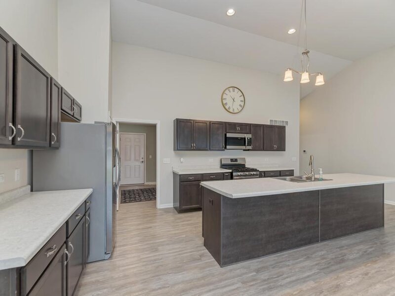 1993 Eagle Drive Morris IL 60450
