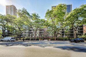 Photo of 1555 N Sandburg Terrace Chicago IL 60610 Unit 209K