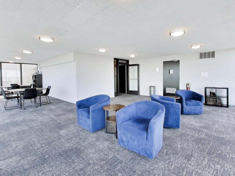 1555 N Sandburg Terrace Chicago IL 60610