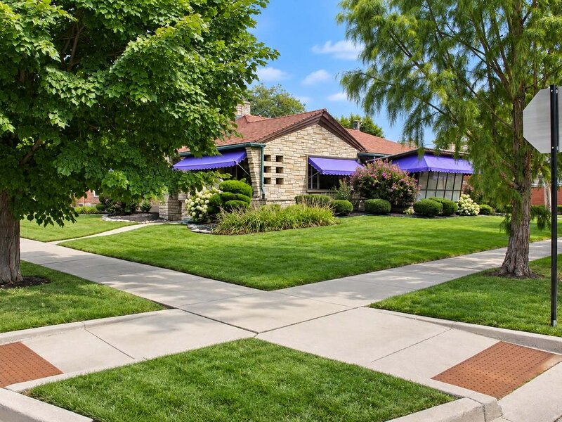 9357 S Bell Avenue Chicago IL 60643